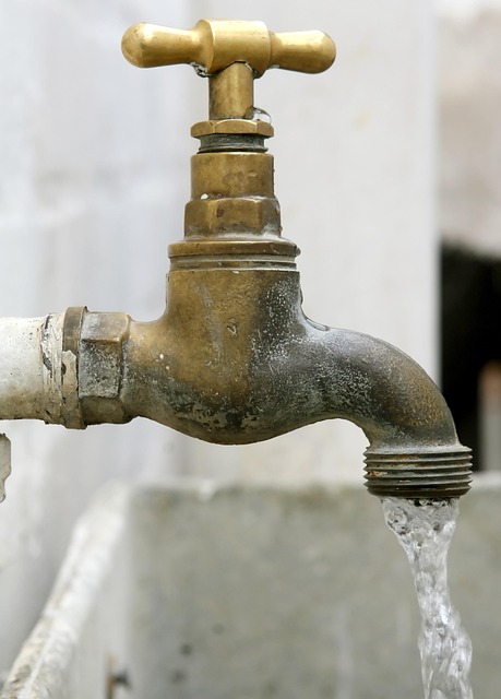 plumber-plumbing-640x480-83718398.jpeg